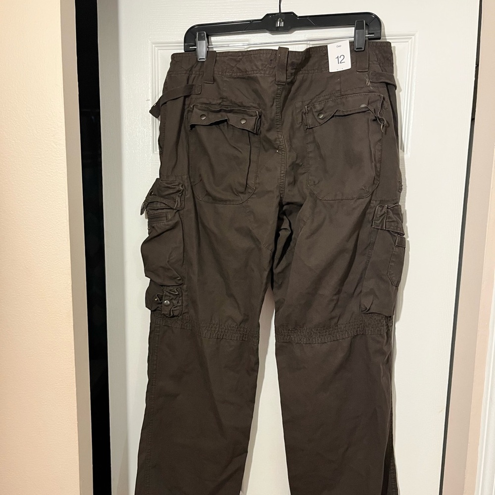 Ladies brown Gap Cargo pants